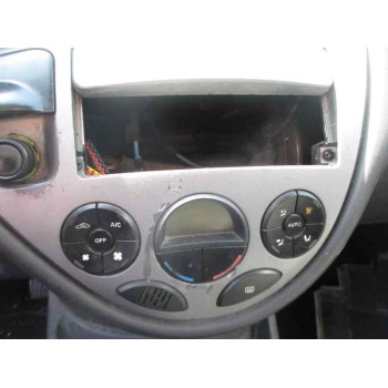 ford focus berlina (cak) del año 2004