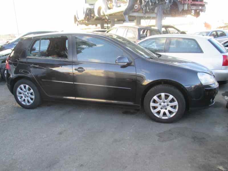volkswagen golf v berlina (1k1) del año 2006