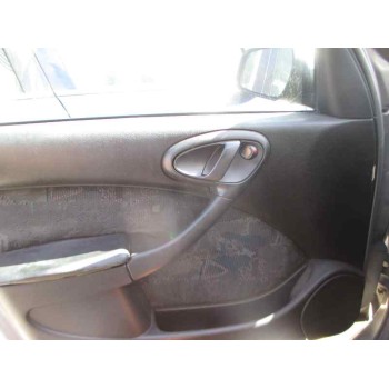 citroën xsara berlina del año 2001