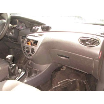 ford focus berlina (cak) del año 2004