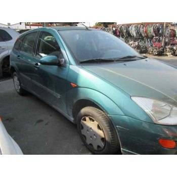 ford focus berlina (cak) del año 2000