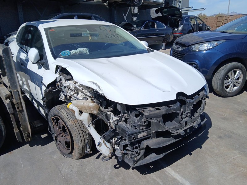 renault megane iv hatchback (b9a/m/n_) del año 2017