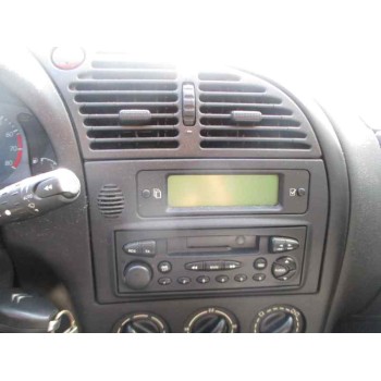 citroën xsara berlina del año 2001