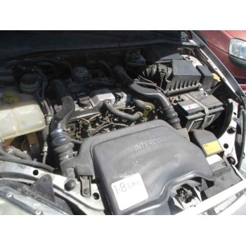 ford focus berlina (cak) del año 2004