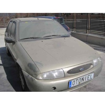 ford fiesta berlina del año 1999