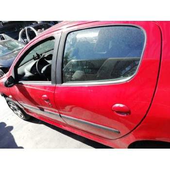 peugeot 206 berlina del año 2004