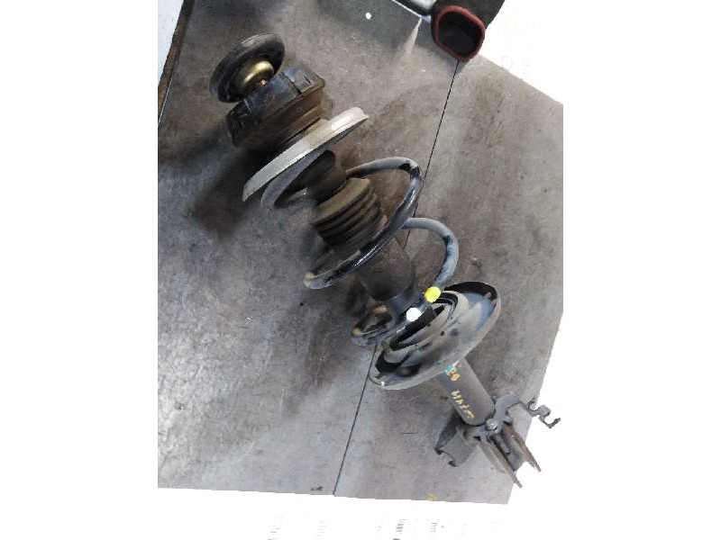 Recambio de amortiguador delantero izquierdo para dacia sandero ambiance referencia OEM IAM 543023022R  