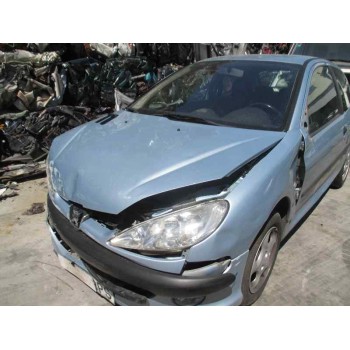 peugeot 206 berlina del año 2001