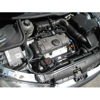 peugeot 206 berlina del año 2001