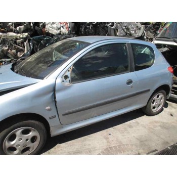 peugeot 206 berlina del año 2001