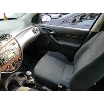 ford focus berlina (cak) del año 1999