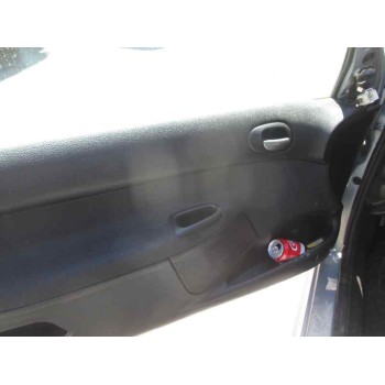 peugeot 206 berlina del año 2001