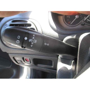 peugeot 206 berlina del año 2001