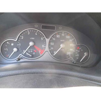 peugeot 206 berlina del año 2001