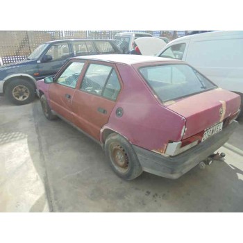 alfa romeo 33 berlina del año 1988