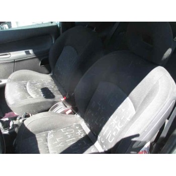 peugeot 206 berlina del año 2001