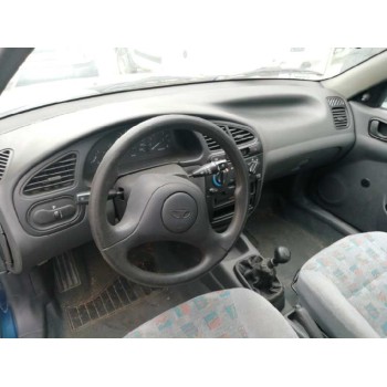 daewoo lanos del año 1999