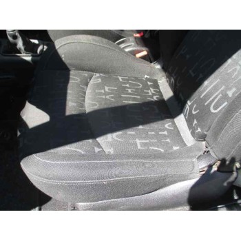 peugeot 206 berlina del año 2001