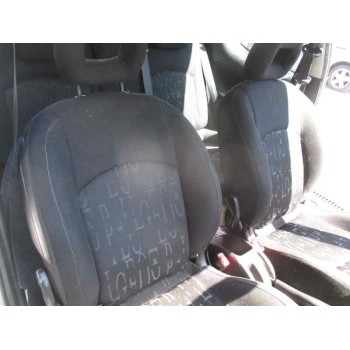 peugeot 206 berlina del año 2001