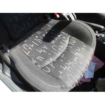 peugeot 206 berlina del año 2001