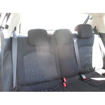 peugeot 206 berlina del año 2001