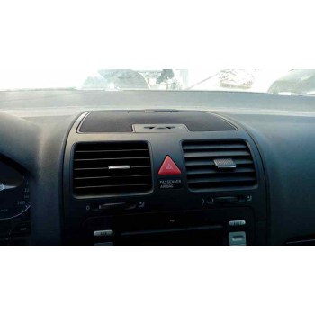 volkswagen golf v berlina (1k1) del año 2008