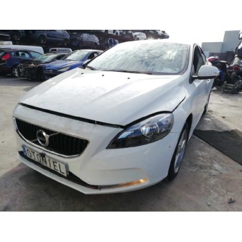 volvo v40 del año 2017