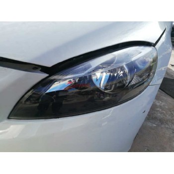 volvo v40 del año 2017