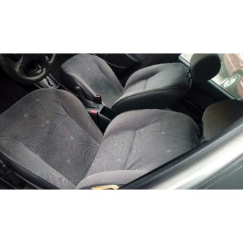 citroën xsara berlina del año 2001