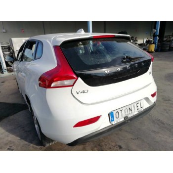 volvo v40 del año 2017