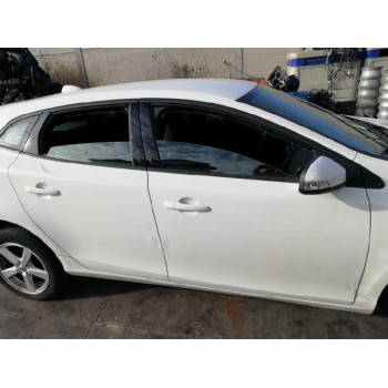 volvo v40 del año 2017