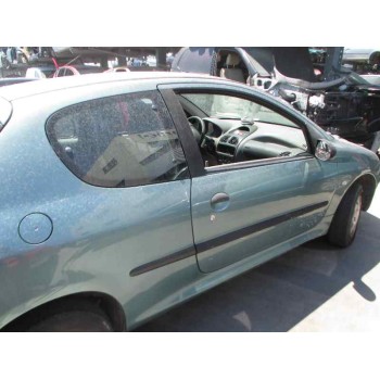 peugeot 206 berlina del año 2000