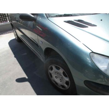 peugeot 206 berlina del año 2000