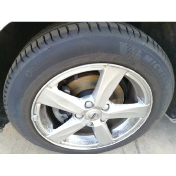 volvo v40 del año 2017