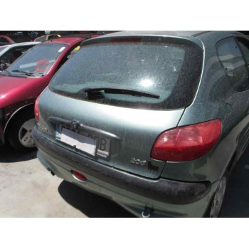 peugeot 206 berlina del año 2000