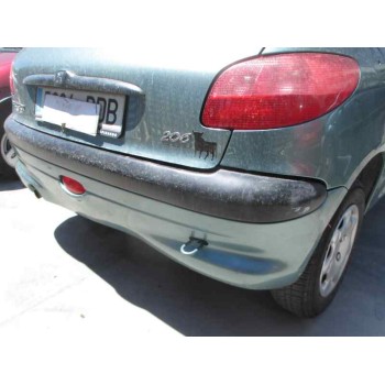 peugeot 206 berlina del año 2000