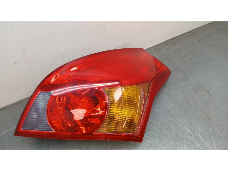 Recambio de piloto trasero izquierdo para kia cee´d hatchback (ed) 1.4 referencia OEM IAM 00973502  