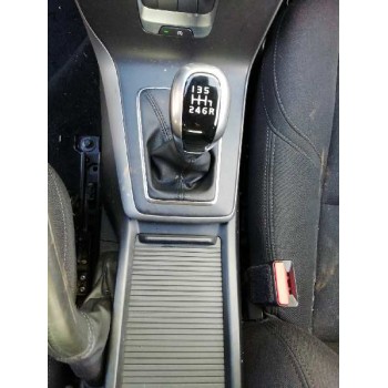 volvo v40 del año 2017