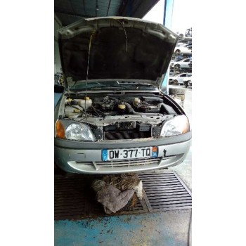 ford fiesta berlina (dx) del año 2000