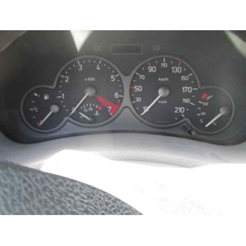 peugeot 206 berlina del año 2000