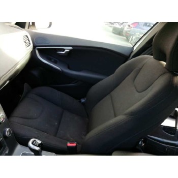 volvo v40 del año 2017