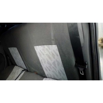 ford fiesta berlina (dx) del año 2000