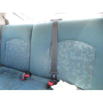 peugeot 206 berlina del año 2000