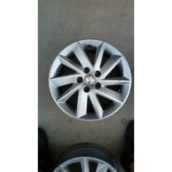 seat ibiza (6j5) del año 2012