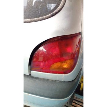 ford fiesta berlina (dx) del año 2000