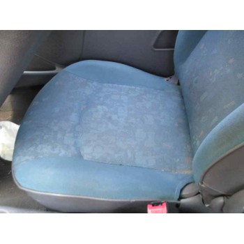 peugeot 206 berlina del año 2000