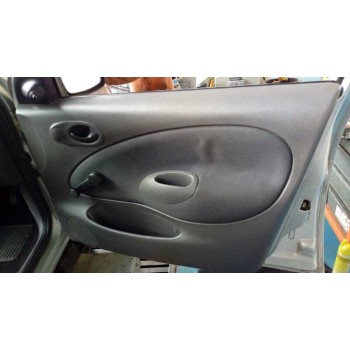 ford fiesta berlina (dx) del año 2000