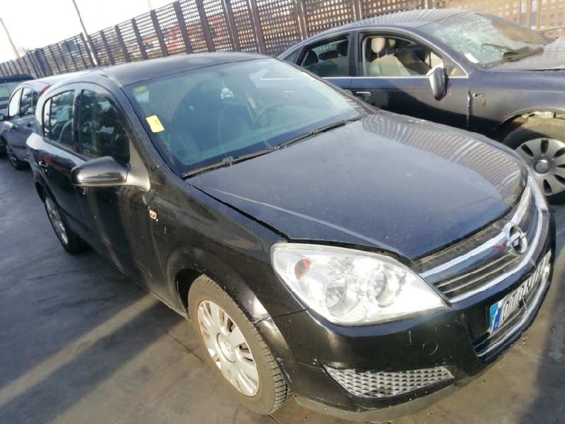 opel astra h berlina del año 2006