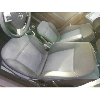 opel astra h berlina del año 2006