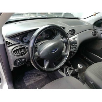 ford focus berlina (cak) del año 2004